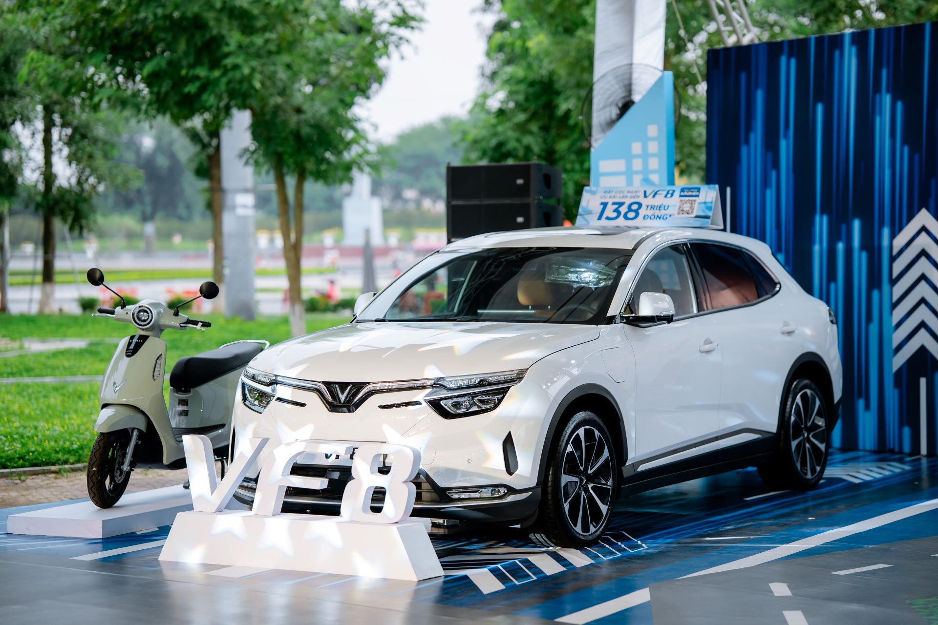 VF 8: SUV điện tầm giá 1 tỷ cân bằng giữa cảm giác lái thể thao và kinh tế- Ảnh 1. VF 8: SUV điện tầm giá 1 tỷ cân bằng giữa cảm giác lái thể thao và kinh tế- Ảnh 1.