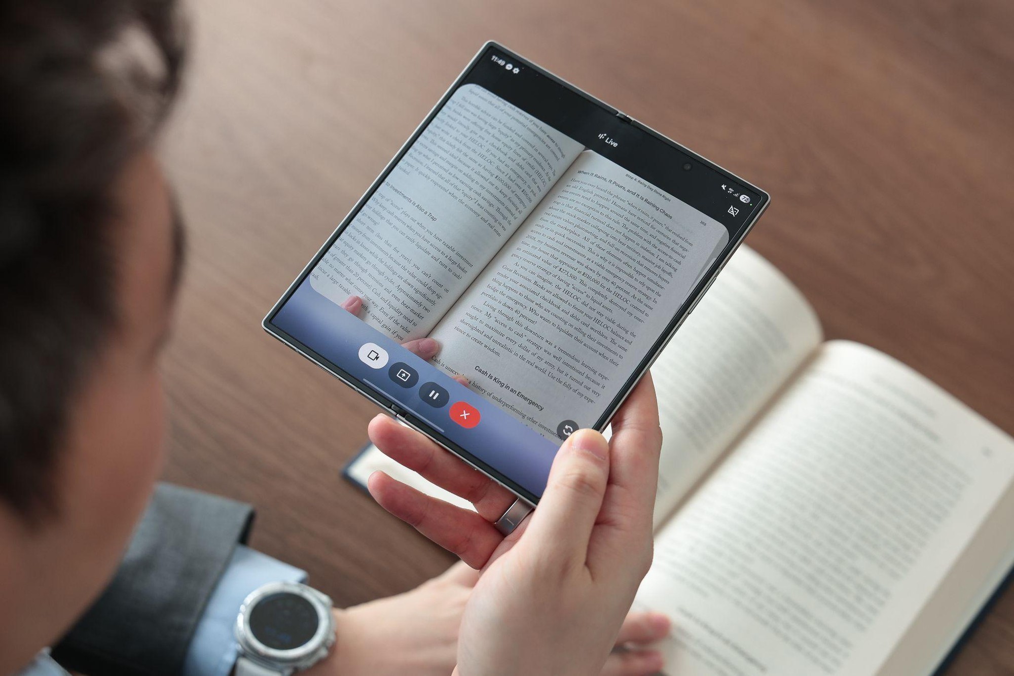 CEO Bảo Hoàng: Khi người đứng sau sân khấu hoa hậu rực rỡ bậc nhất V-biz học cách đối mặt với bất định- Ảnh 2.