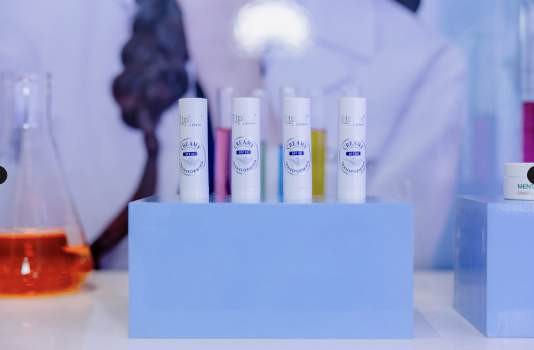 Quang Hùng MasterD, Lọ Lem & Mai Chí Công khiến Gen Z bùng nổ trong sự kiện “LipIce - Nâng tầm khoa học, dưỡng môi tốt hơn”- Ảnh 4. Quang Hùng MasterD, Lọ Lem & Mai Chí Công khiến Gen Z bùng nổ trong sự kiện “LipIce - Nâng tầm khoa học, dưỡng môi tốt hơn”- Ảnh 4.