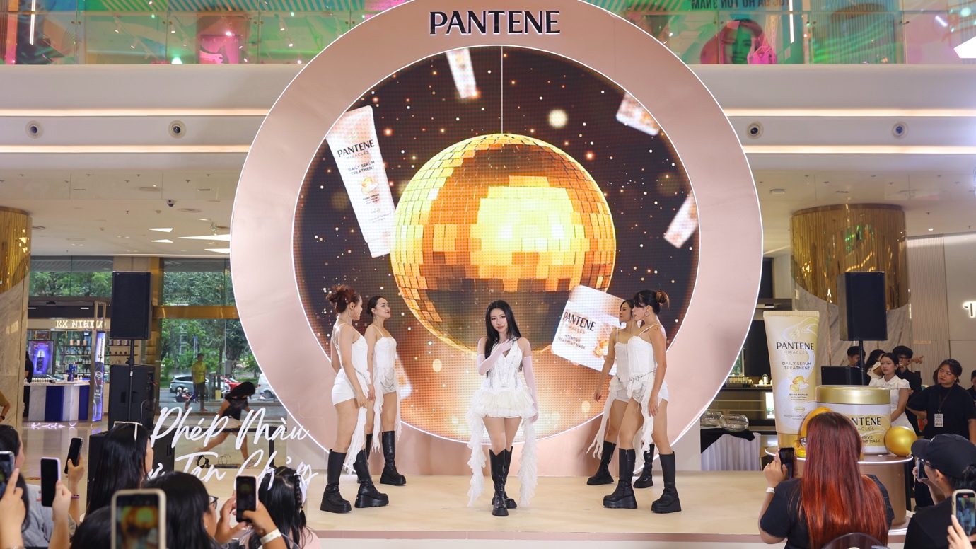 Có gì hot tại sự kiện “Phép màu của sự tan chảy”- Ảnh 3. Có gì hot tại sự kiện “Phép màu của sự tan chảy”- Ảnh 3.