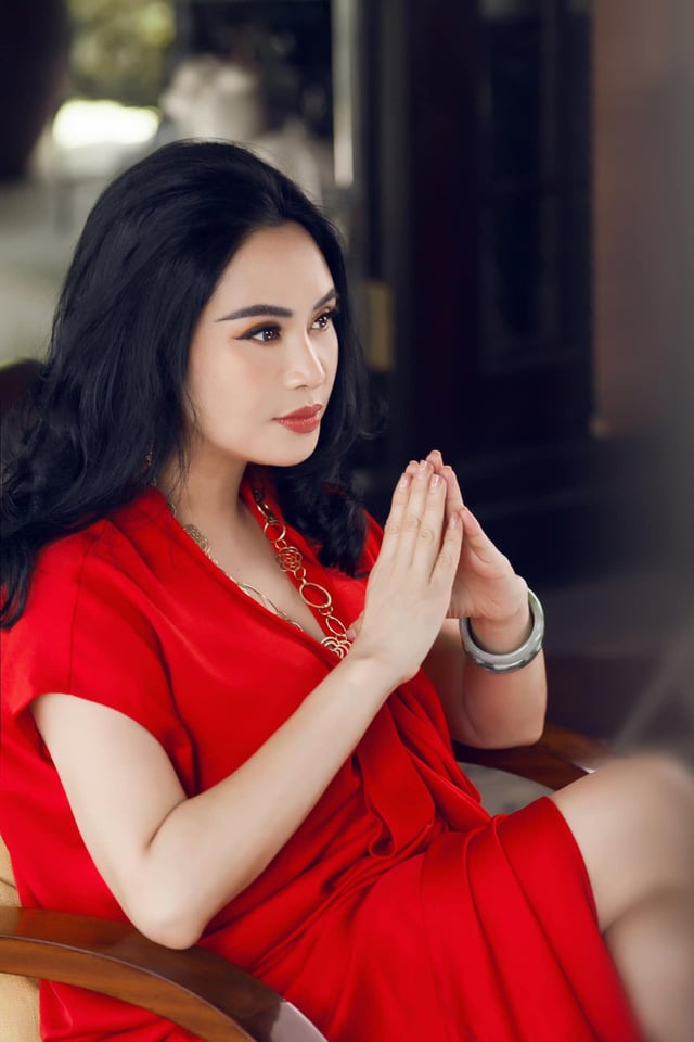 Thanh Lam trẻ trung hơn tuổi thật nhờ 1 kiểu làm đẹp gói gọn trong 3 từ- Ảnh 6. Thanh Lam trẻ trung hơn tuổi thật nhờ 1 kiểu làm đẹp gói gọn trong 3 từ- Ảnh 6.