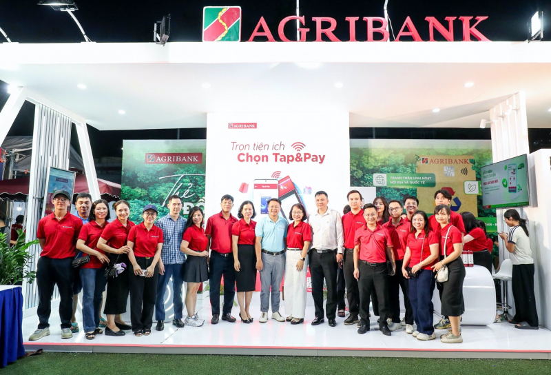 Agribank mang sản phẩm công nghệ cực chất đến Ngày thẻ Việt Nam 2025- Ảnh 8. Agribank mang sản phẩm công nghệ cực chất đến Ngày thẻ Việt Nam 2025- Ảnh 8.