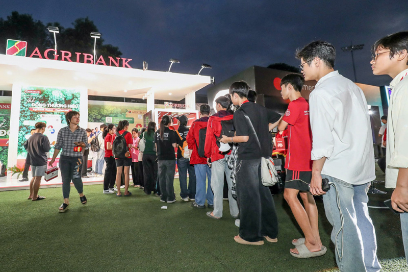 Agribank mang sản phẩm công nghệ cực chất đến Ngày thẻ Việt Nam 2025- Ảnh 14. Agribank mang sản phẩm công nghệ cực chất đến Ngày thẻ Việt Nam 2025- Ảnh 14.