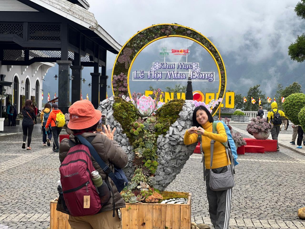 Chiêm ngưỡng thế giới Sen đá độc đáo tại Lễ hội Hoa Sen đá 2025- Ảnh 4.