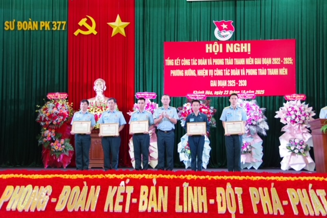 Sư đoàn 377 tổng kết công tác Đoàn và phong trào thanh niên giai đoạn 2022 - 2025- Ảnh 4. Sư đoàn 377 tổng kết công tác Đoàn và phong trào thanh niên giai đoạn 2022 - 2025- Ảnh 4.
