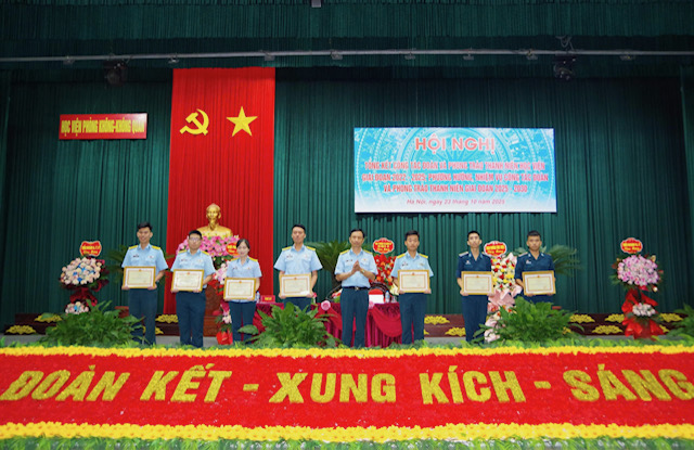 Tuổi trẻ Học viện PK-KQ bản lĩnh, khát vọng, xung kích, sáng tạo, tự tin vững bước vào kỷ nguyên mới- Ảnh 3. Tuổi trẻ Học viện PK-KQ bản lĩnh, khát vọng, xung kích, sáng tạo, tự tin vững bước vào kỷ nguyên mới- Ảnh 3.