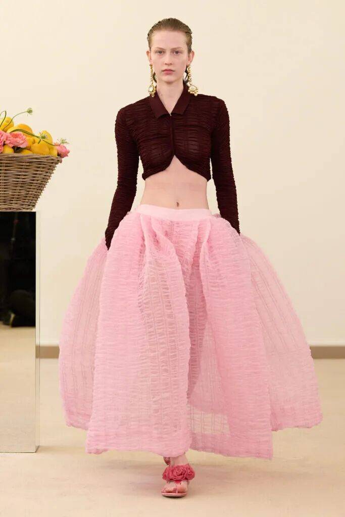 Học nhanh bốn cặp màu "chuẩn Pháp" để diện từ công sở đến cà phê cuối tuần vẫn xịn mịn- Ảnh 29. Học nhanh bốn cặp màu "chuẩn Pháp" để diện từ công sở đến cà phê cuối tuần vẫn xịn mịn- Ảnh 29.