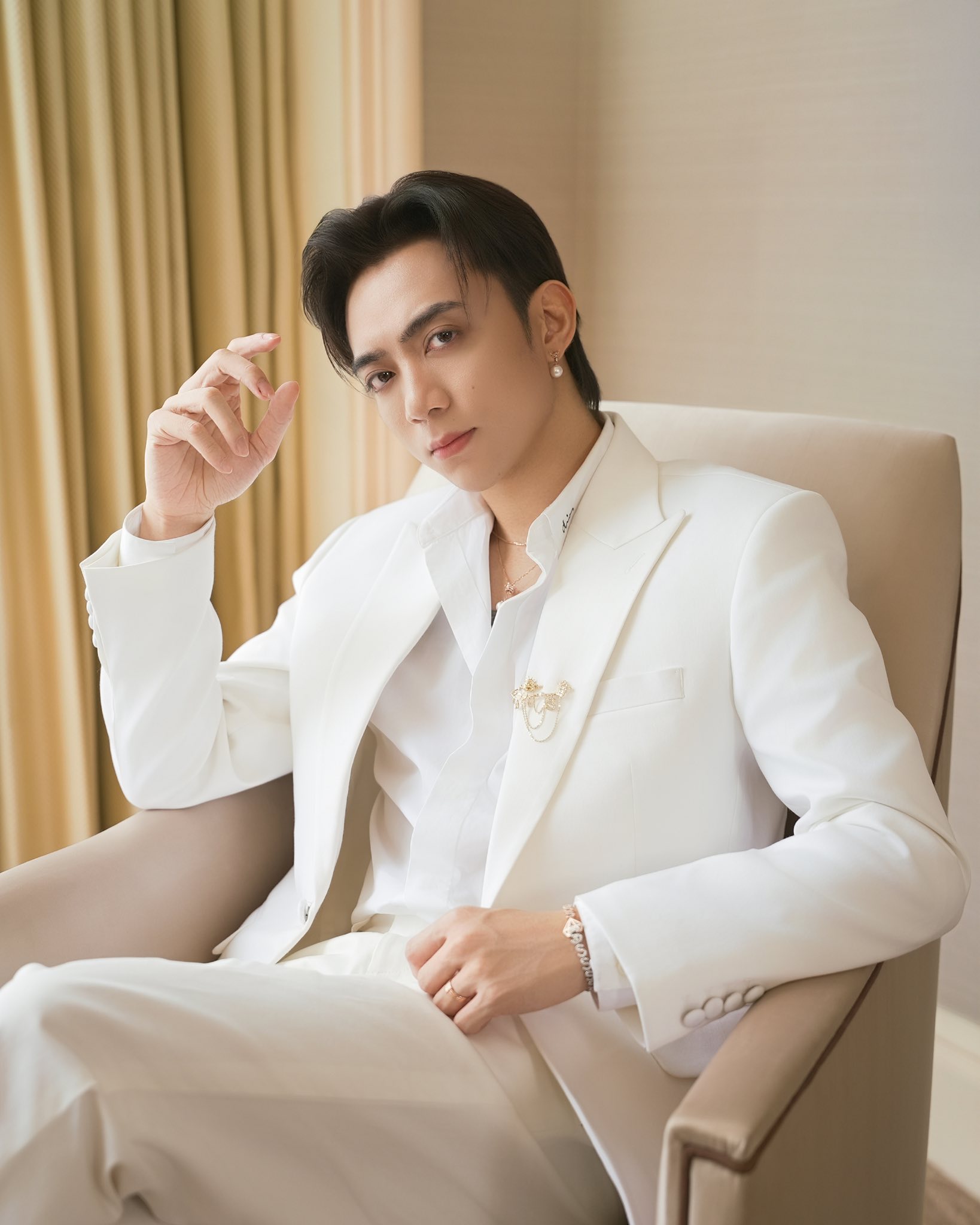 HIEUTHUHAI - SOOBIN ai hot hơn?- Ảnh 2.