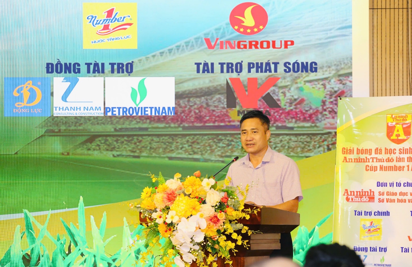 Hà Nội: Khởi động Giải bóng đá học sinh THPT Hà Nội - An ninh Thủ đô LẦN THỨ XXIV năm 2025 Cúp Number 1 Active với quy mô kỷ lục- Ảnh 3. Hà Nội: Khởi động Giải bóng đá học sinh THPT Hà Nội - An ninh Thủ đô LẦN THỨ XXIV năm 2025 Cúp Number 1 Active với quy mô kỷ lục- Ảnh 3.