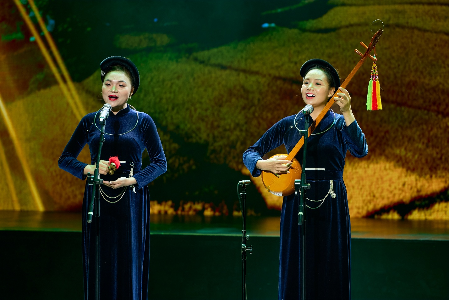 “Hoa nở sau mưa” quyên góp gần 3 tỷ đồng ủng hộ nhân dân tỉnh Cao Bằng- Ảnh 5.