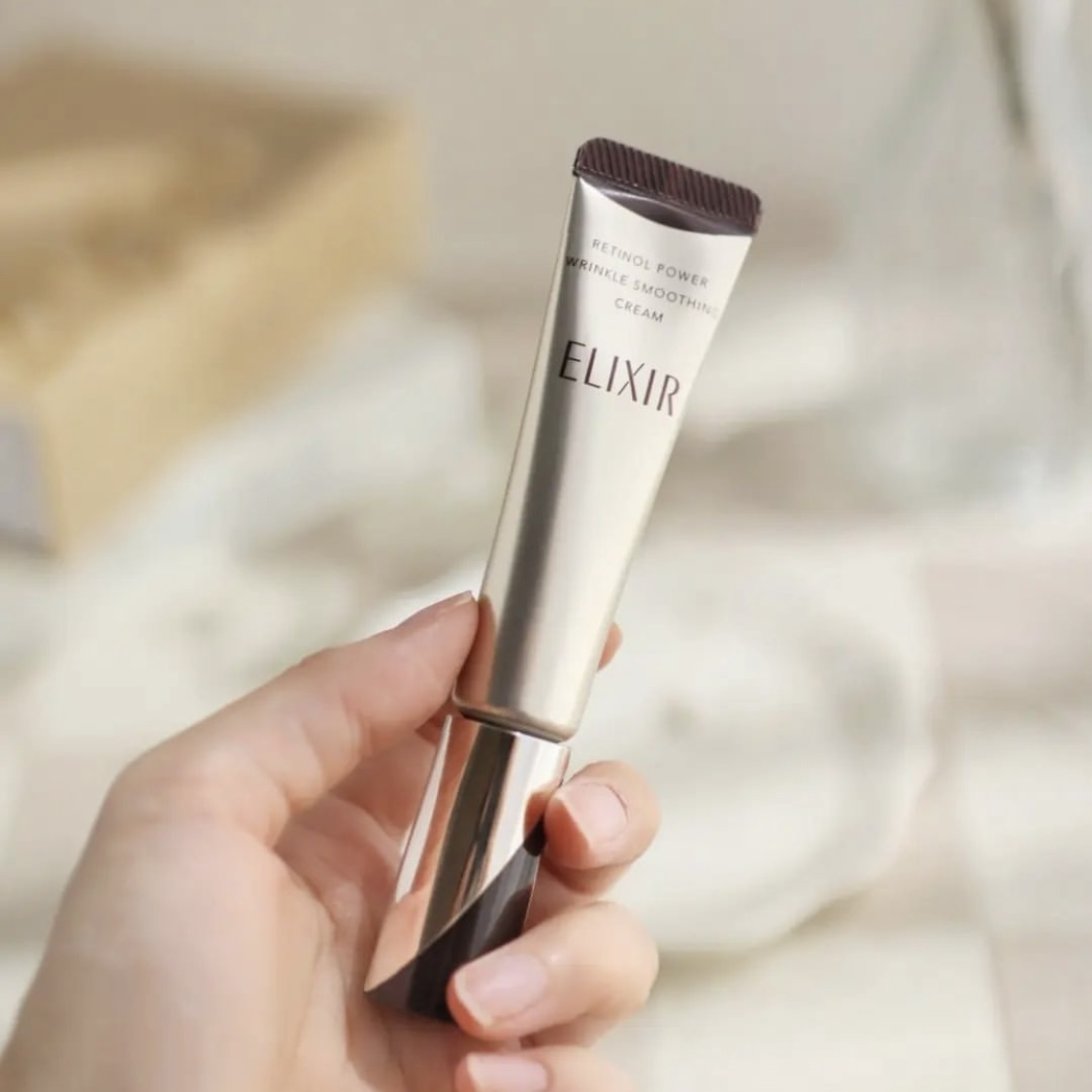 5 lọ kem mắt chứa retinol là "thần dược" giảm nếp nhăn cho những nàng ngoài 30 tuổi- Ảnh 4. 5 lọ kem mắt chứa retinol là "thần dược" giảm nếp nhăn cho những nàng ngoài 30 tuổi- Ảnh 4.