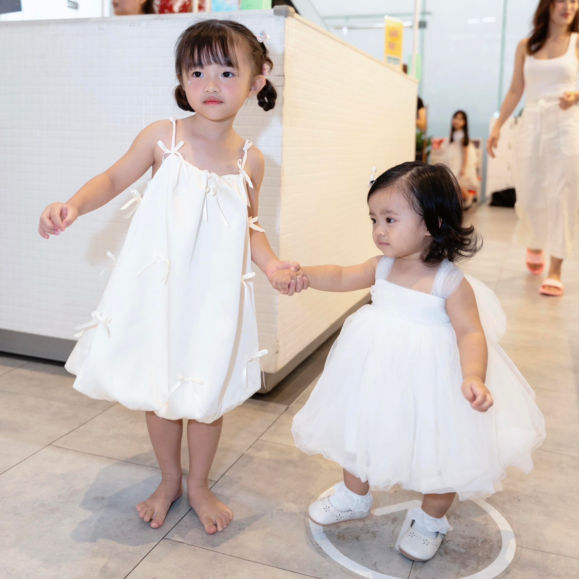 "Trưởng công chúa" nhà Đông Nhi - Ông Cao Thắng lên 5 tuổi: Tiệc sinh nhật ngập tràn sắc hồng, thần thái của "ái nữ tập đoàn" gây sốt- Ảnh 7.