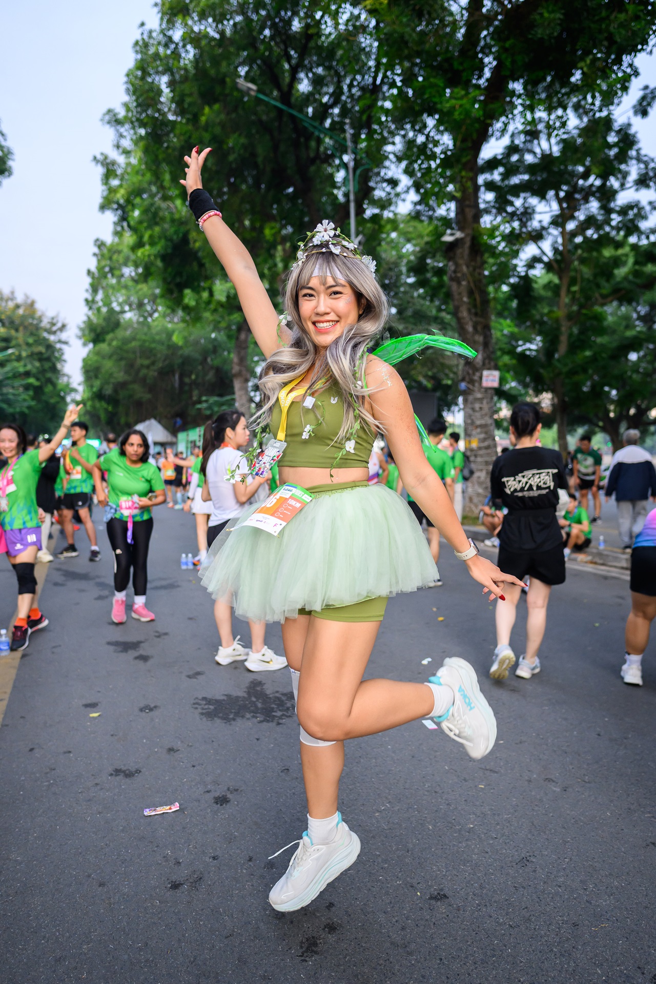 Sắc màu sáng tạo trên đường chạy VPBank Hanoi International Marathon 2025: Khi mỗi runner là một câu chuyện- Ảnh 3. Sắc màu sáng tạo trên đường chạy VPBank Hanoi International Marathon 2025: Khi mỗi runner là một câu chuyện- Ảnh 3.