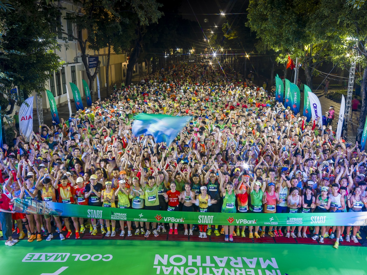 Sắc màu sáng tạo trên đường chạy VPBank Hanoi International Marathon 2025: Khi mỗi runner là một câu chuyện- Ảnh 8. Sắc màu sáng tạo trên đường chạy VPBank Hanoi International Marathon 2025: Khi mỗi runner là một câu chuyện- Ảnh 8.