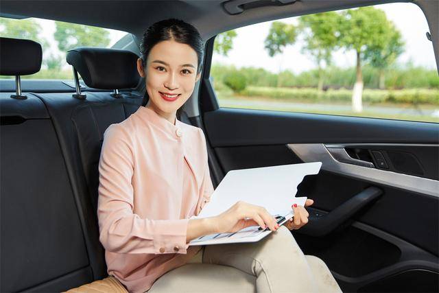 Đến tuổi trung niên, thất bại nhất của chúng ta không phải là không có tiền, mà là không thể "sống sót" qua 3 rào cản này- Ảnh 1. Đến tuổi trung niên, thất bại nhất của chúng ta không phải là không có tiền, mà là không thể "sống sót" qua 3 rào cản này- Ảnh 1.