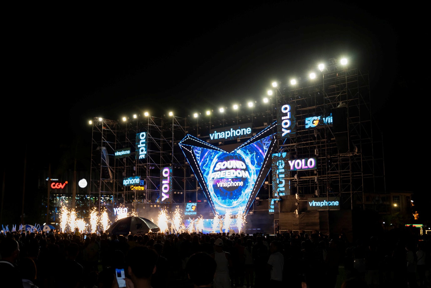 Sound Freedom by VinaPhone mùa 3 chính thức khởi động: Bùng nổ âm nhạc – Kết nối công nghệ trên toàn quốc- Ảnh 1. Sound Freedom by VinaPhone mùa 3 chính thức khởi động: Bùng nổ âm nhạc – Kết nối công nghệ trên toàn quốc- Ảnh 1.