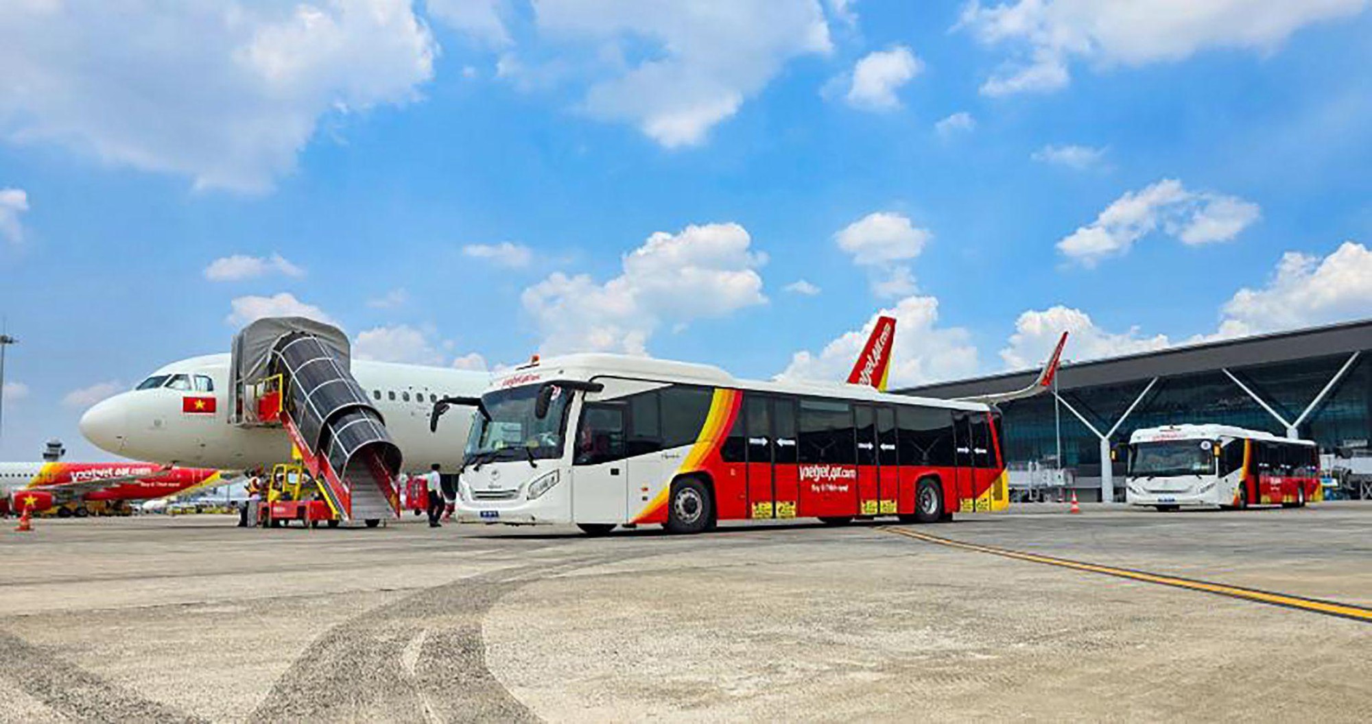 Cổ đông Vietjet sắp nhận cổ tức 20% bằng cổ phiếu- Ảnh 3. Cổ đông Vietjet sắp nhận cổ tức 20% bằng cổ phiếu- Ảnh 3.