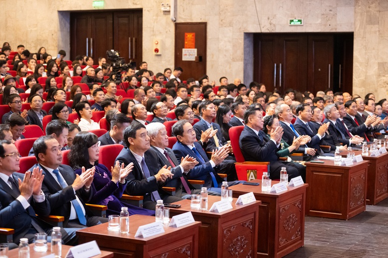 Giải thưởng Nhân tài Đất Việt: Tôn vinh trí tuệ, khát vọng và cống hiến vì tương lai đất nước- Ảnh 1.