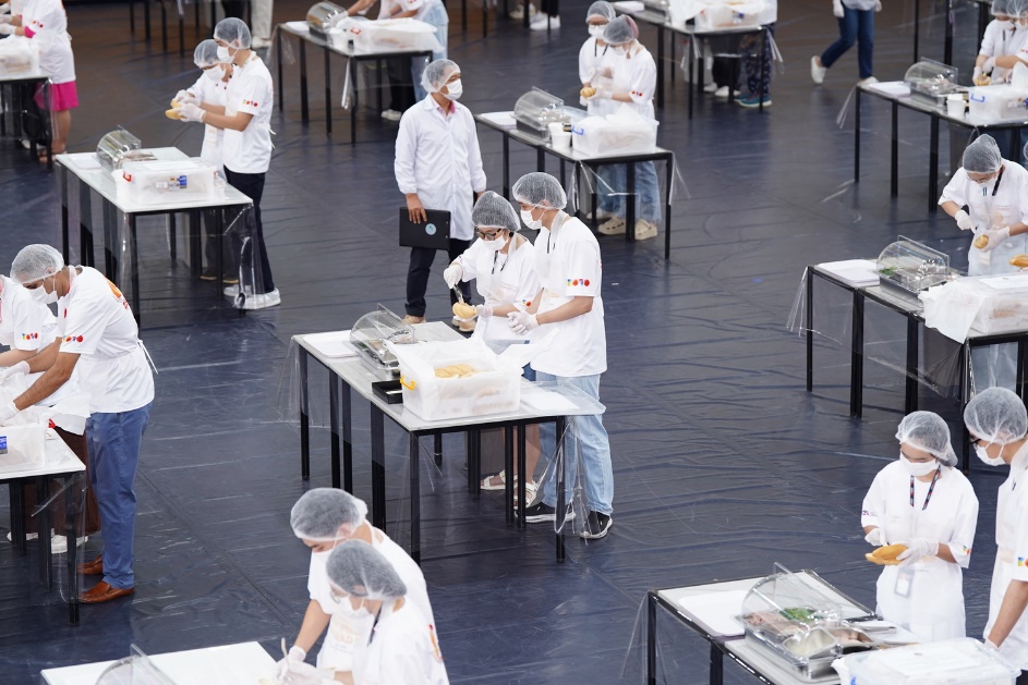 RMIT và KOTO xác lập kỷ lục Guinness, gây quỹ cho thanh thiếu niên có hoàn cảnh khó khăn- Ảnh 3.