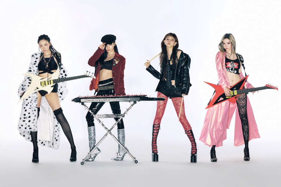 Aespa mang “vũ trụ” K-pop đến Hà Nội cùng 8Wonder Winter 2025- Ảnh 3.