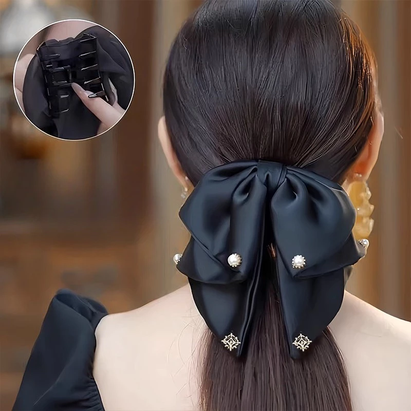 Không phải trang phục, đây mới là "vũ khí" giúp Bảo Thy nổi bật trên sân pickleball- Ảnh 8. Không phải trang phục, đây mới là "vũ khí" giúp Bảo Thy nổi bật trên sân pickleball- Ảnh 8.