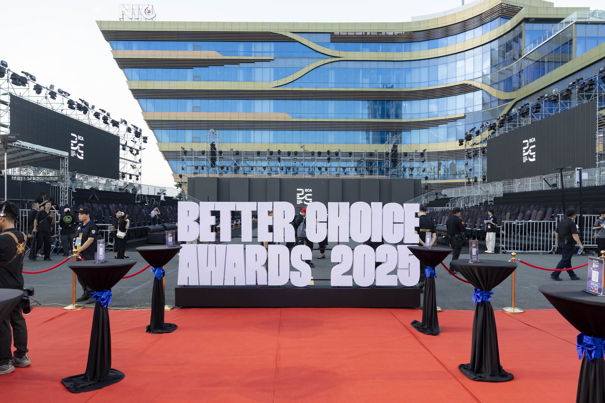 Hoa hậu du lịch và Hoa hậu nhân ái xuất hiện tại thảm đỏ Better Choice Awards 2025- Ảnh 1. Hoa hậu du lịch và Hoa hậu nhân ái xuất hiện tại thảm đỏ Better Choice Awards 2025- Ảnh 1.