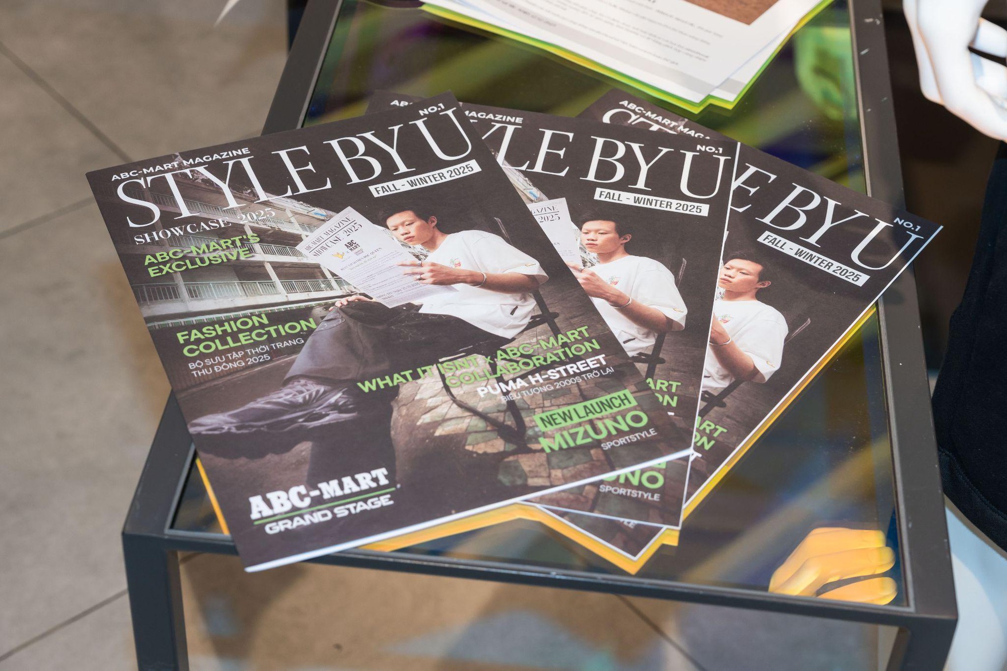ABC-MART ra mắt BST áo thun và giày thể thao độc quyền – khuấy động mùa Thu Đông 2025- Ảnh 4. ABC-MART ra mắt BST áo thun và giày thể thao độc quyền – khuấy động mùa Thu Đông 2025- Ảnh 4.