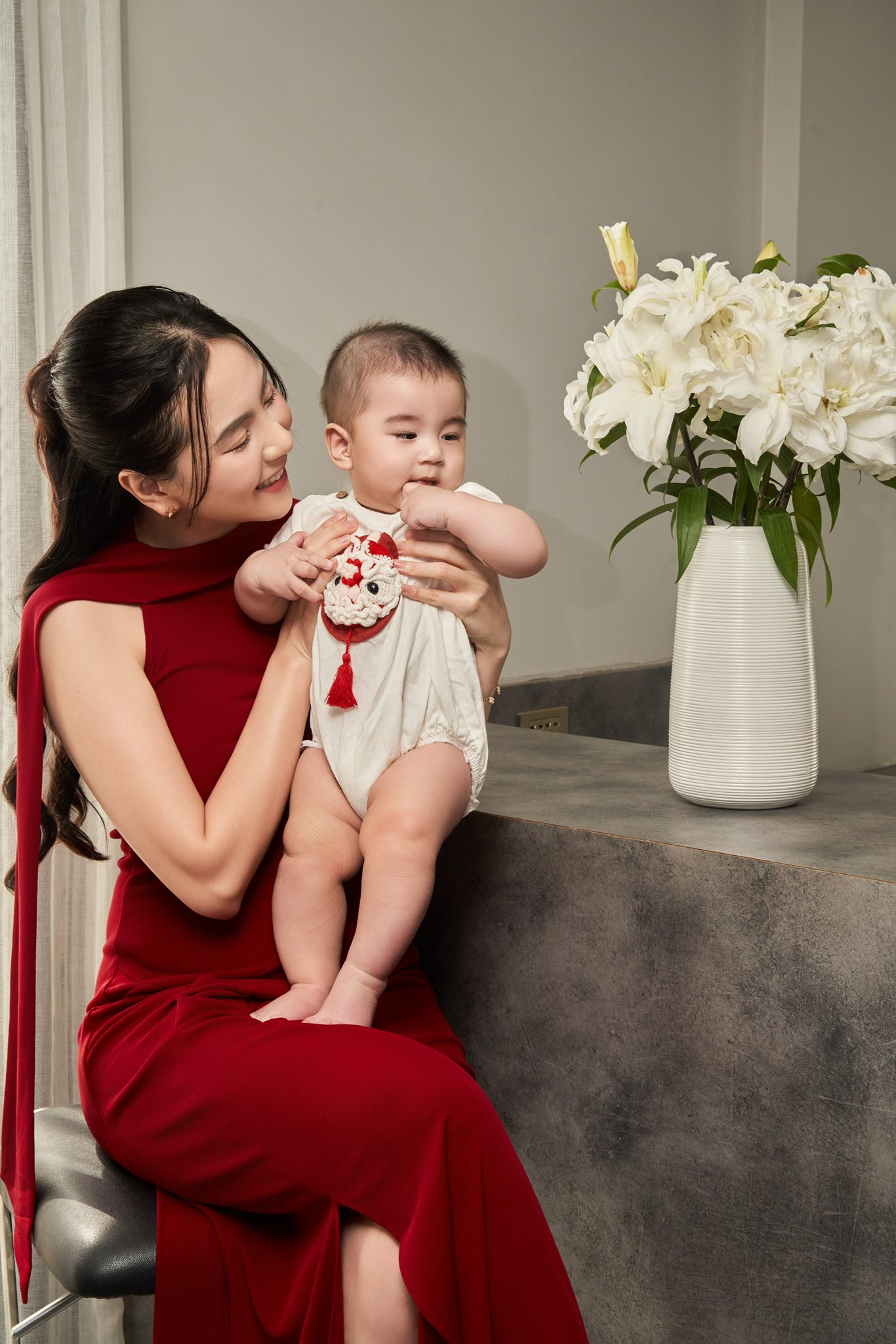 Bé Panda nhà Mai Ngọc tròn 6 tháng tuổi: Rất hợp tác trong việc ăn uống - ngủ nghỉ, các mẹ bỉm vào xin vía lia lịa- Ảnh 3.