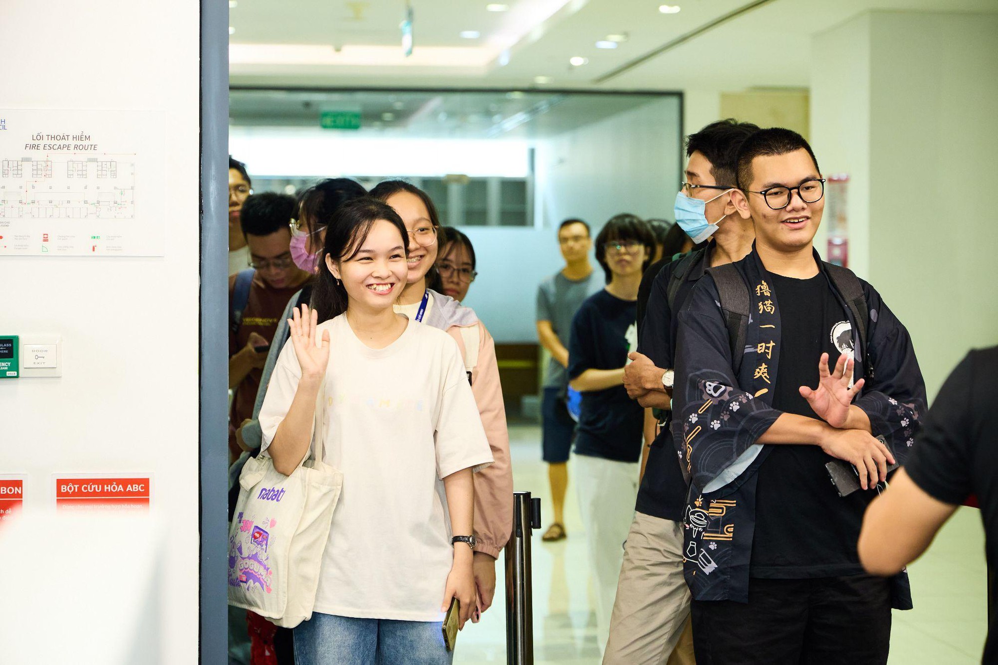 Hội đồng Anh khiến giới trẻ &ldquo;đứng ngồi kh&ocirc;ng y&ecirc;n&rdquo; với Ng&agrave;y hội tiếng Anh v&agrave; IELTS 2025- Ảnh 2.