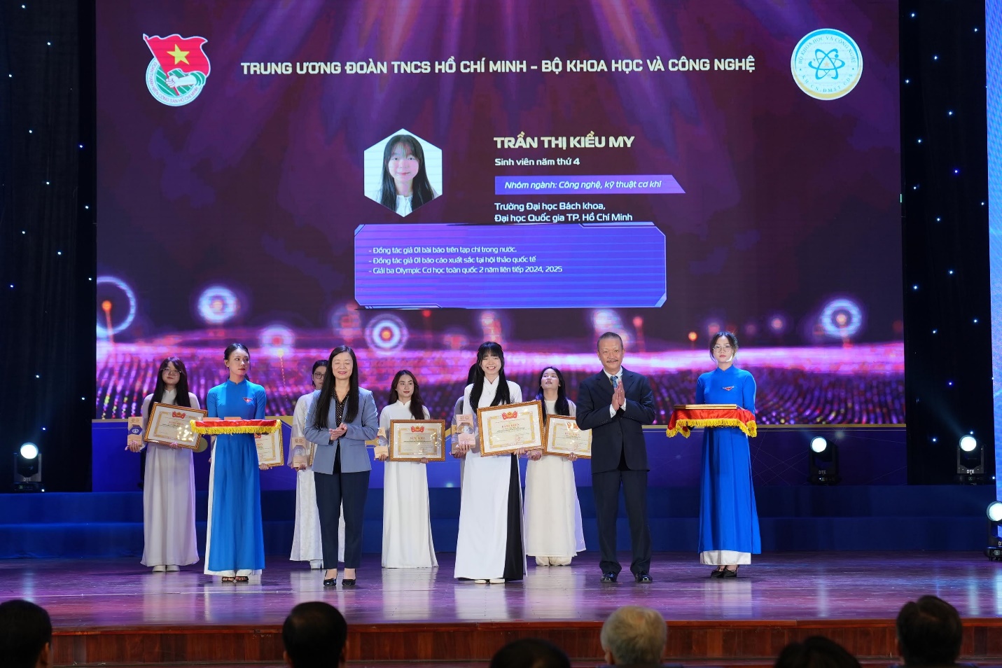 Quả Cầu Vàng 2025: Vinh danh trí tuệ trẻ Việt trên hành trình phụng sự đất nước bằng khoa học- Ảnh 4.