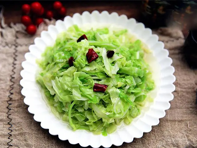 1 phụ nữ bị tiểu đường quyết định ăn bắp cải mỗi ngày, 3 tháng sau đi khám lại bác sĩ kinh ngạc thốt lên điều này- Ảnh 4.