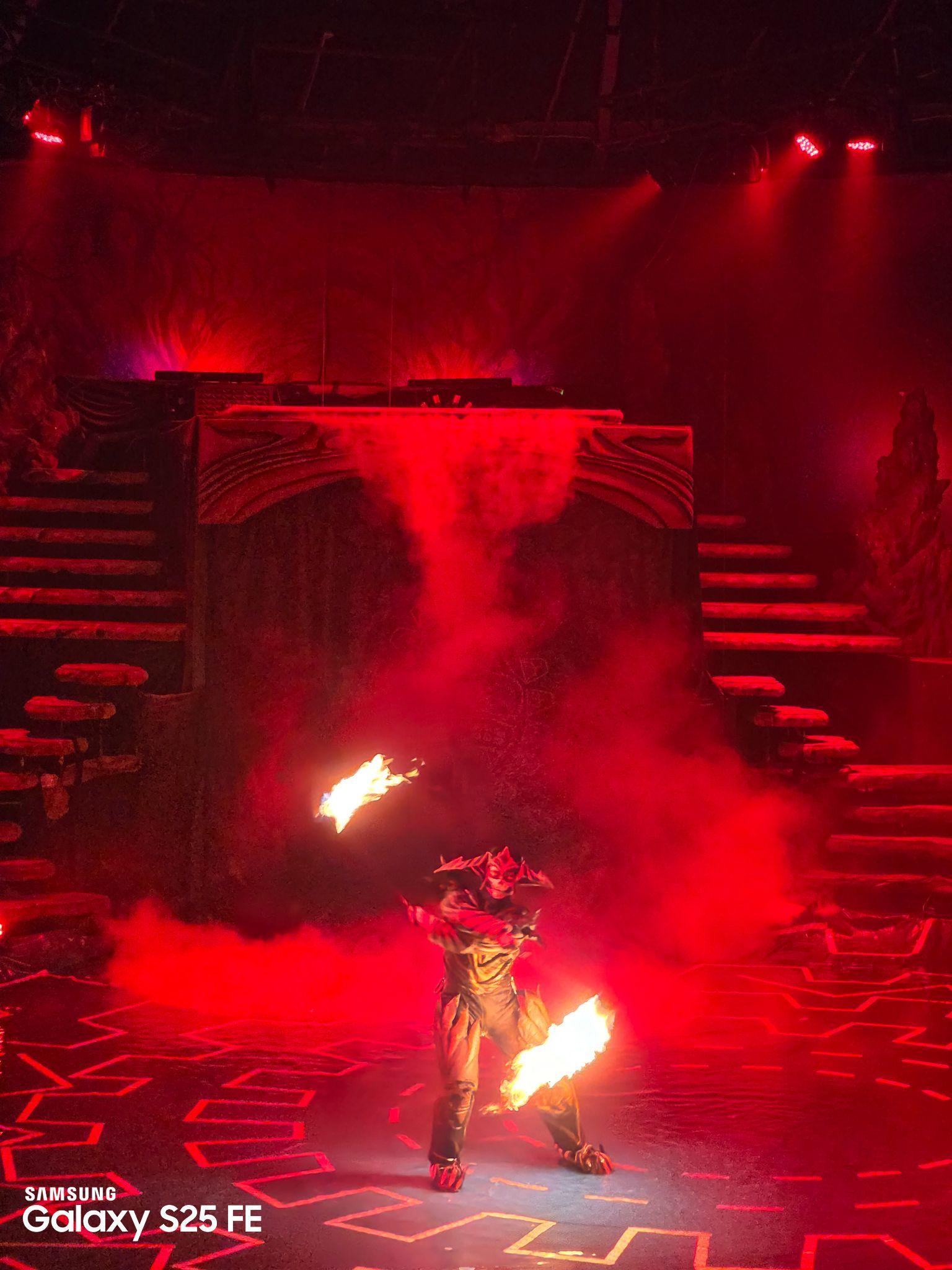 Khám phá show diễn đắt khách cùng Galaxy S25 FE: Galaxy AI lo từ A-Z!- Ảnh 4. Khám phá show diễn đắt khách cùng Galaxy S25 FE: Galaxy AI lo từ A-Z!- Ảnh 4.