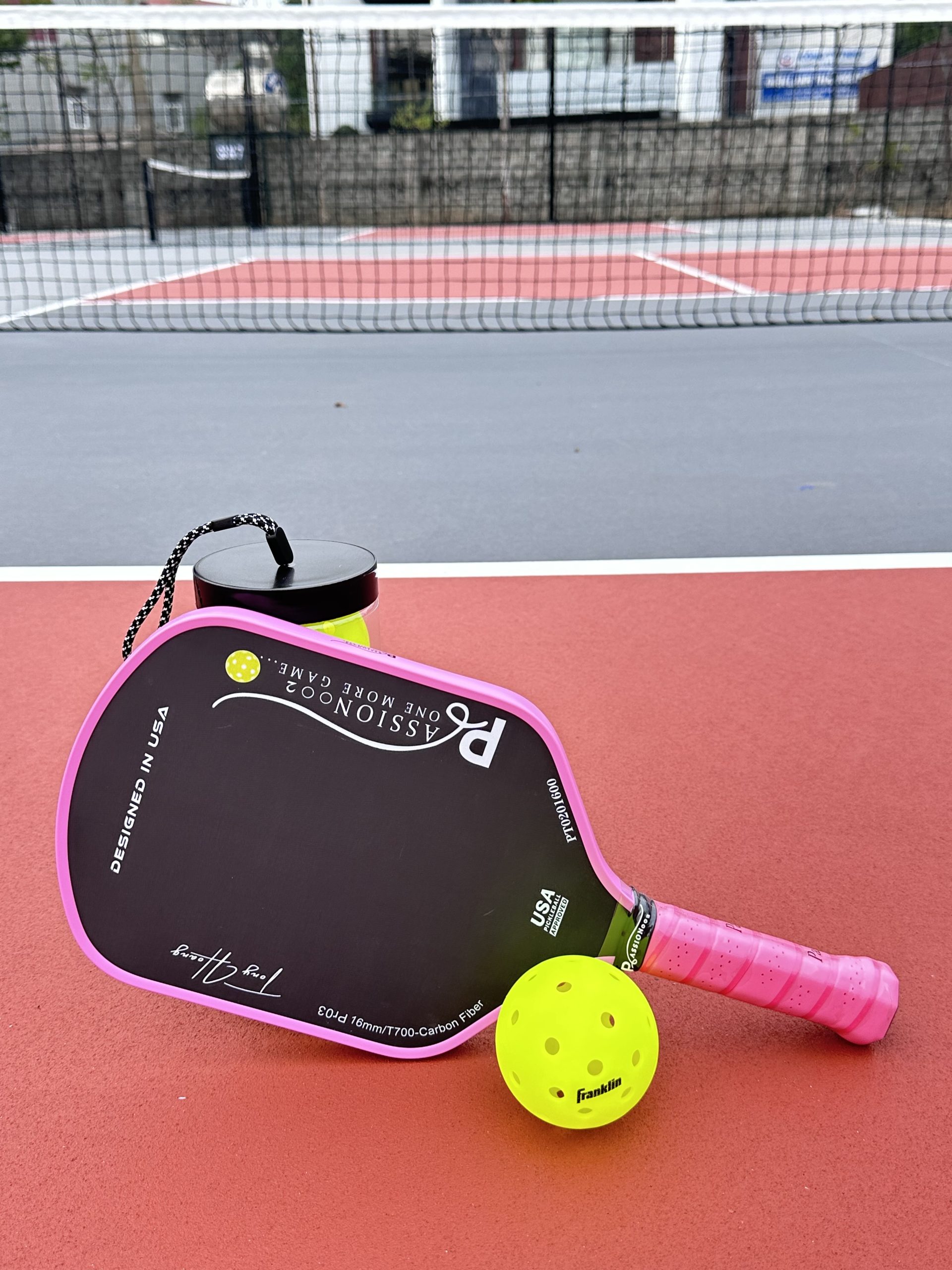 Con gái Đông Nhi mang vợt tiền triệu, ra dáng "vợt thủ" trên sân pickleball- Ảnh 5. Con gái Đông Nhi mang vợt tiền triệu, ra dáng "vợt thủ" trên sân pickleball- Ảnh 5.