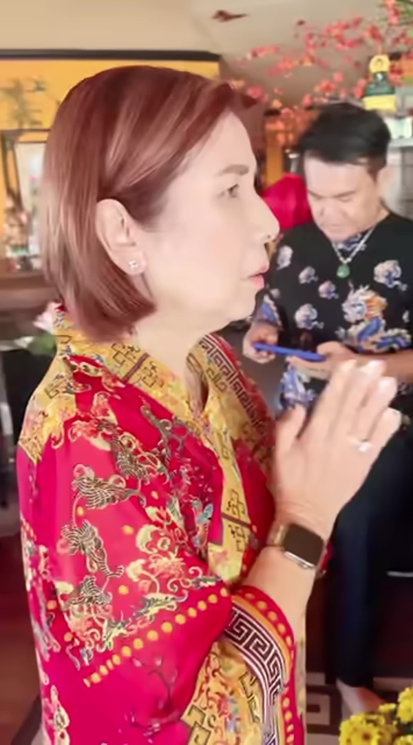 Ch&aacute;u nữ NSND quyền lực ph&iacute;a Nam l&agrave;m lễ c&uacute;ng Tổ tại dinh thự v&agrave;i chục tỷ ở Mỹ- Ảnh 1.