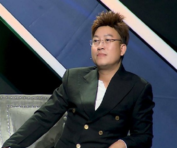 Nam nhạc sĩ 44 tuổi: "T&ocirc;i thương c&aacute;c bạn như con"- Ảnh 1.