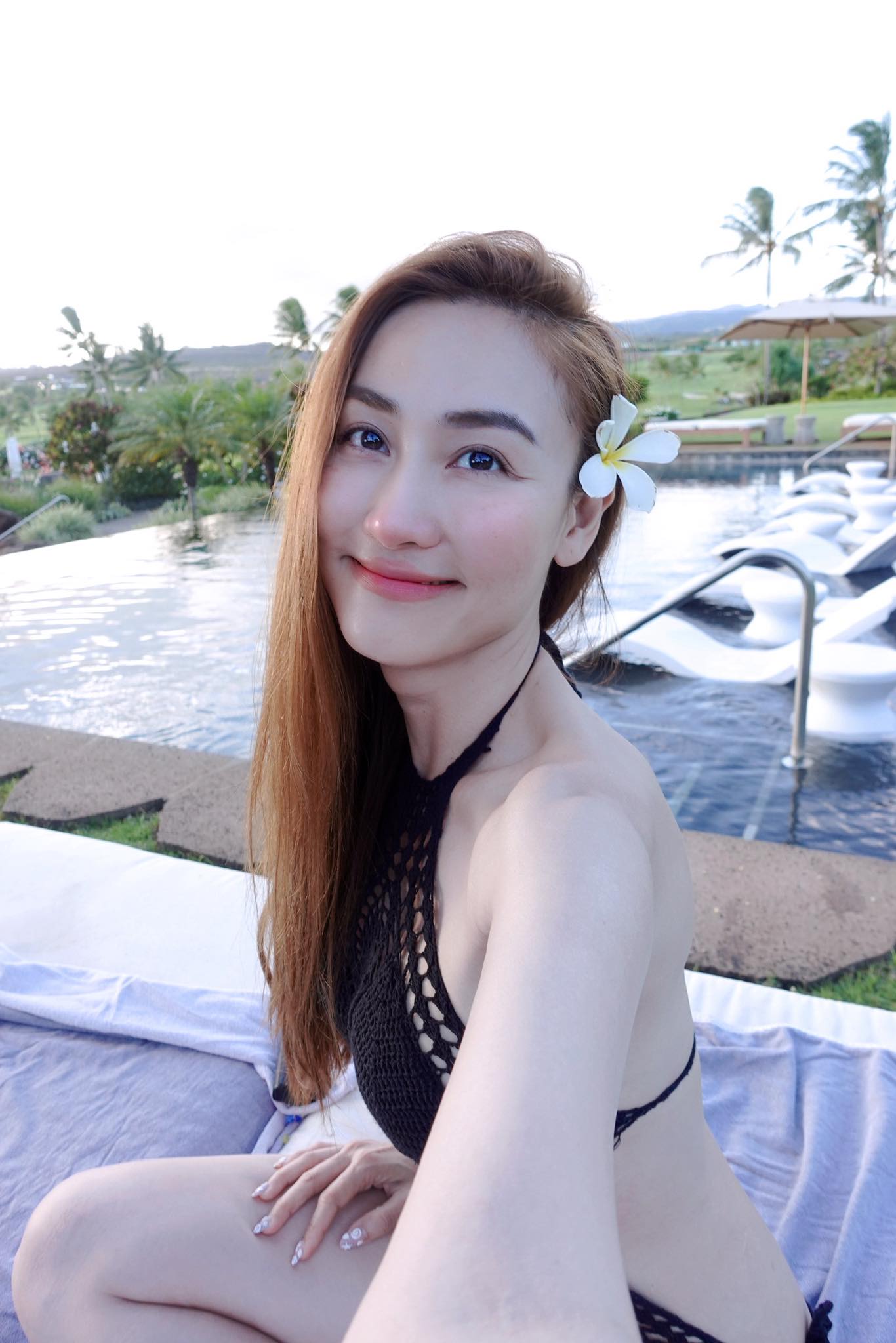 Sao nữ Vbiz từ bỏ hào quang, sống kín tiếng sau khi lấy chồng đại gia, tuổi 40 vẫn có nhan sắc trẻ đẹp lạ lùng
- Ảnh 2. Sao nữ Vbiz từ bỏ hào quang, sống kín tiếng sau khi lấy chồng đại gia, tuổi 40 vẫn có nhan sắc trẻ đẹp lạ lùng
- Ảnh 2.