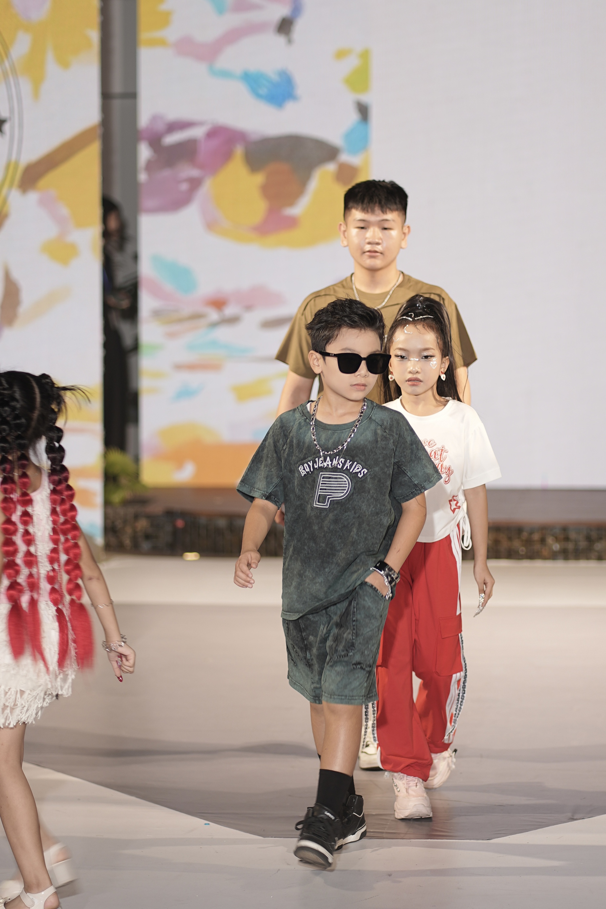 “Em Bé Chất” Xệ Xệ làm vedette, khuấy động sàn diễn thời trang nhí- Ảnh 10.