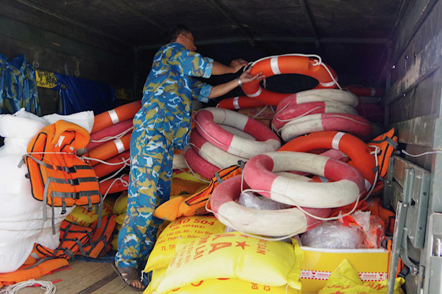 Sư đoàn Không quân 372 hướng về nhân dân vùng lũ miền Bắc- Ảnh 2.