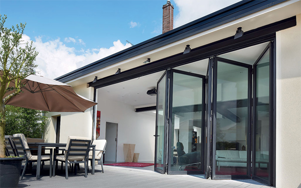 Giữ nhà khô ráo - chắn gió mưa: Giải pháp an toàn cùng cửa Eurowindow- Ảnh 2. Giữ nhà khô ráo - chắn gió mưa: Giải pháp an toàn cùng cửa Eurowindow- Ảnh 2.