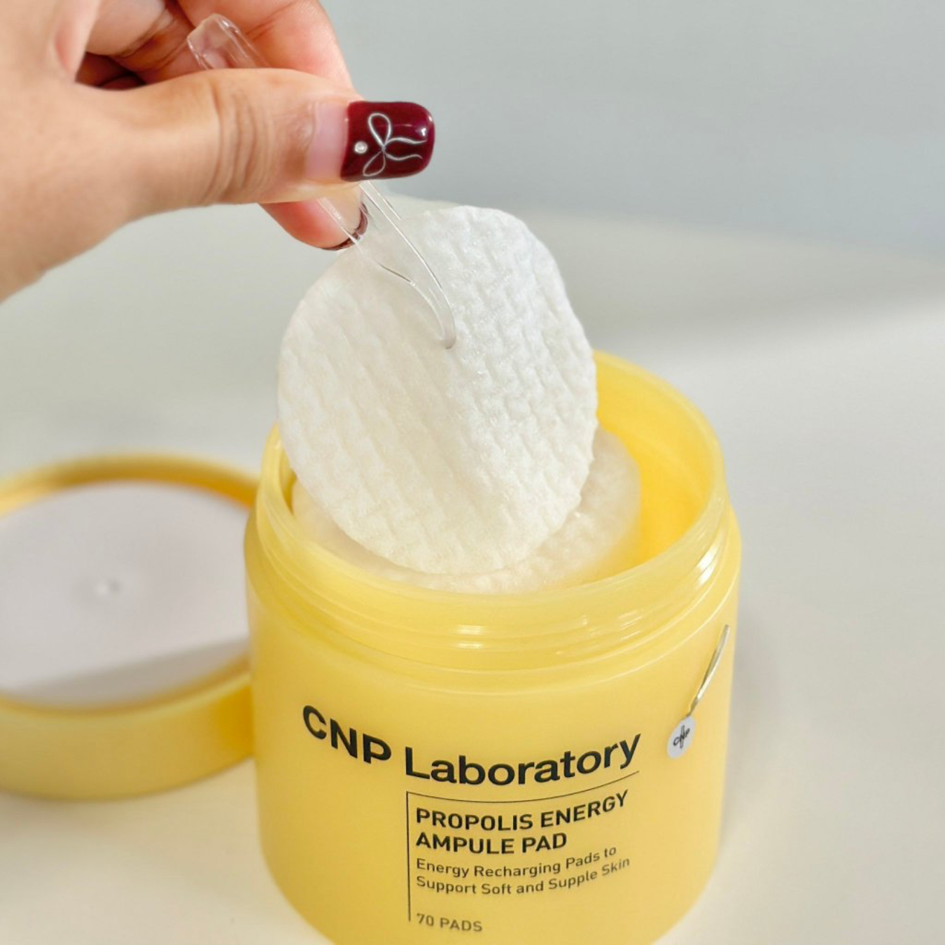 Từng bị mụn chi chít 2 bên má, cô nàng này đã áp dụng 4 bí quyết và làn da được cải thiện thấy rõ- Ảnh 9. Từng bị mụn chi chít 2 bên má, cô nàng này đã áp dụng 4 bí quyết và làn da được cải thiện thấy rõ- Ảnh 9.