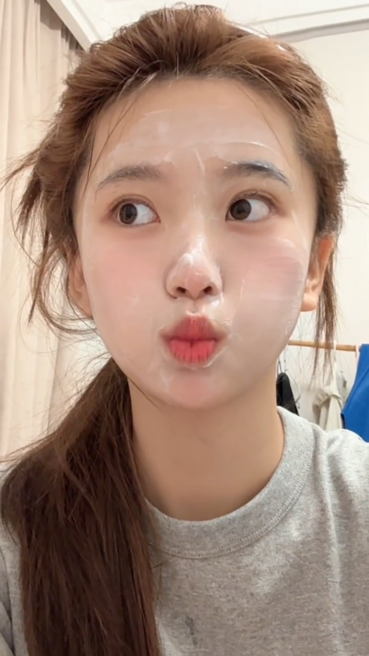 Làn da sẽ thầm cảm ơn nếu bạn duy trì 6 thói quen chăm sóc này!- Ảnh 3. Làn da sẽ thầm cảm ơn nếu bạn duy trì 6 thói quen chăm sóc này!- Ảnh 3.