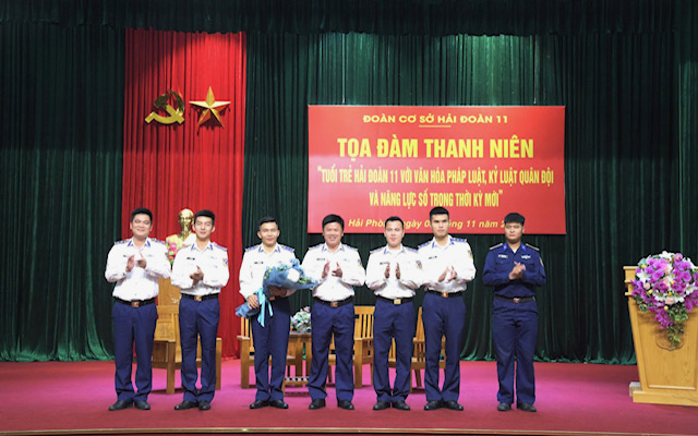 Tuổi trẻ Hải đoàn 11 phát huy văn hoá pháp luật, kỷ luật Quân đội và năng lực số trong thời kỳ mới- Ảnh 2.