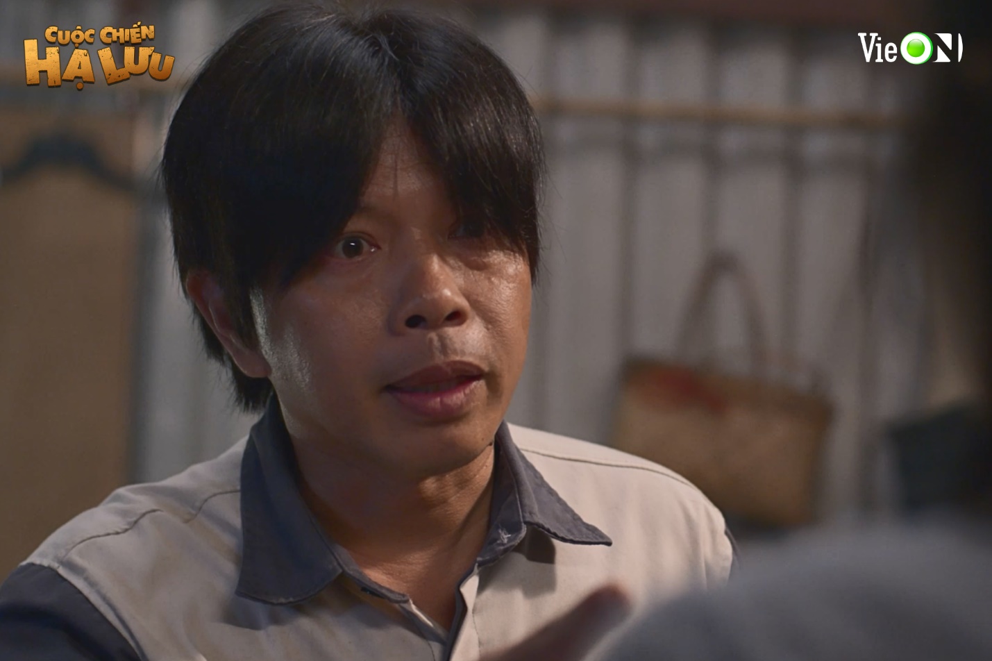 “Cuộc Chiến Hạ Lưu” đạt 100 triệu view: Thái Hòa tát thật khiến Lê Phương tỉnh ngủ- Ảnh 4. “Cuộc Chiến Hạ Lưu” đạt 100 triệu view: Thái Hòa tát thật khiến Lê Phương tỉnh ngủ- Ảnh 4.