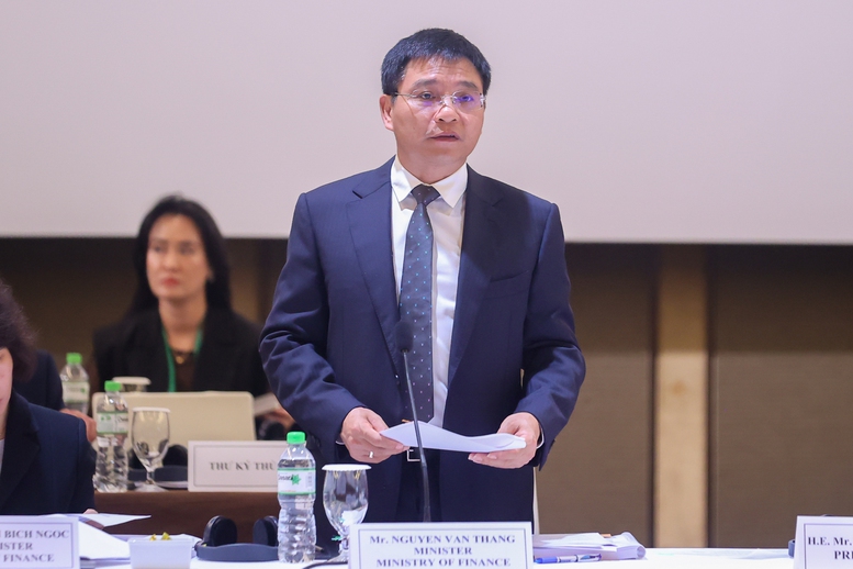 Thủ tướng: Chuyển đổi, tìm kiếm và kiến tạo động lực tăng trưởng mới là khách quan và tất yếu- Ảnh 4.