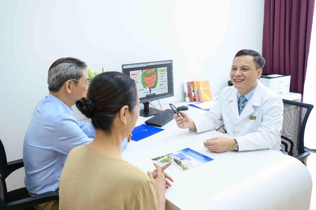 Vinmec cứu sống người đàn ông dân tộc Dao bị vỡ tạng, cận kề cửa tử- Ảnh 2. Vinmec cứu sống người đàn ông dân tộc Dao bị vỡ tạng, cận kề cửa tử- Ảnh 2.