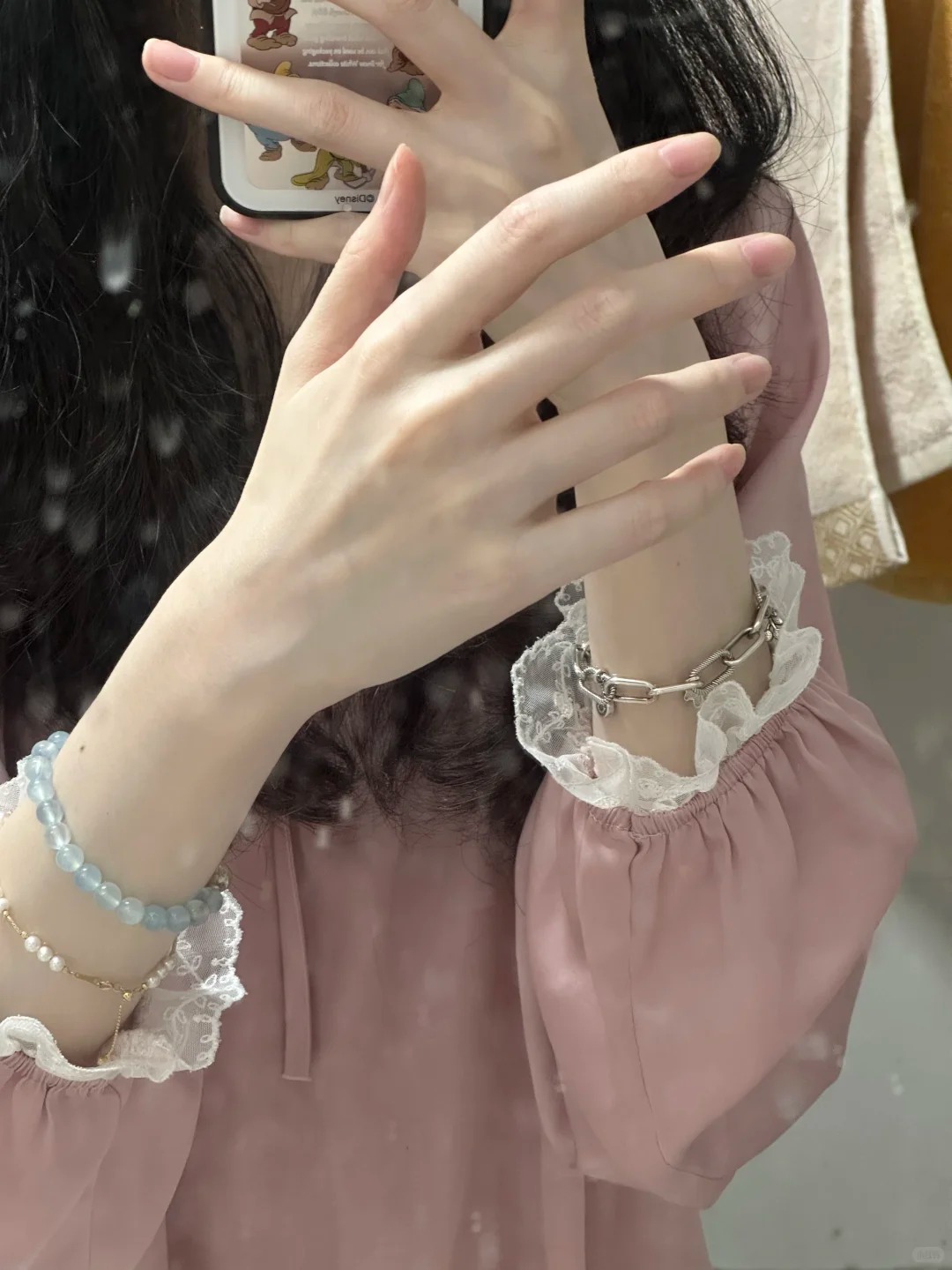 5 vùng da lão hóa nhanh nhất mà 90% chị em đều bỏ quên, nhìn vào dễ tưởng là người già- Ảnh 5. 5 vùng da lão hóa nhanh nhất mà 90% chị em đều bỏ quên, nhìn vào dễ tưởng là người già- Ảnh 5.