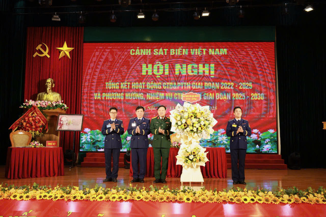 Tuổi trẻ Cảnh sát biển Việt Nam phát huy tinh thần xung kích, sáng tạo, dám nghĩ, dám làm- Ảnh 3.