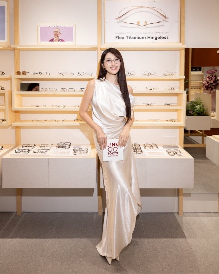 Tại sao kính mắt JINS đang trở thành món “must-have” của những người có gu?- Ảnh 2.