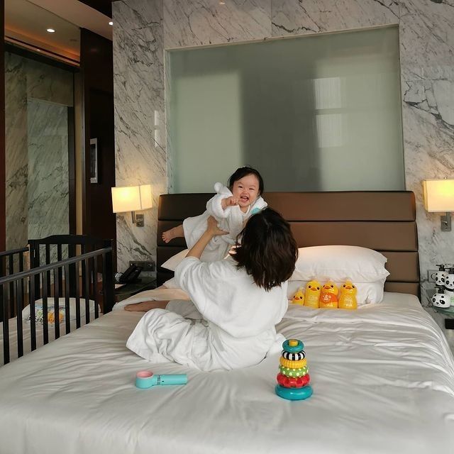 Ai cũng bảo 1 mẹ bỉm phải tự giải phóng mình khỏi đủ thứ vai trò trách nhiệm, nhưng không ai chỉ cho họ cách để làm điều đó- Ảnh 1.