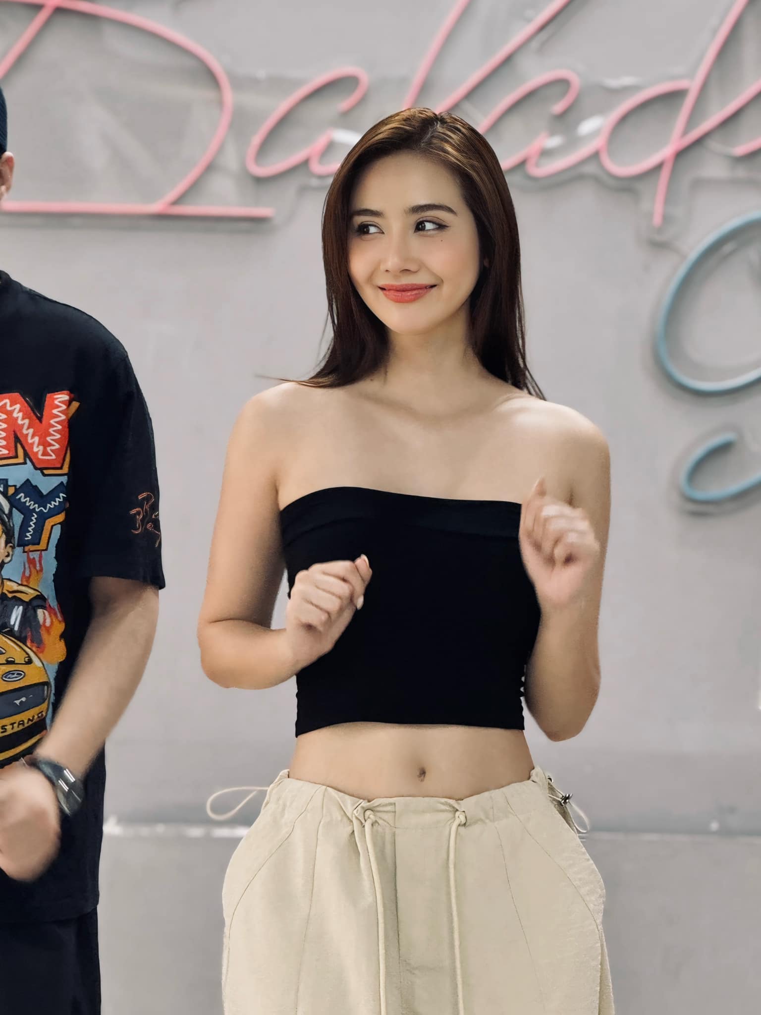 Huyền Lizzie sở hữu vòng eo 56cm chỉ sau 2 tháng cắt giảm 1 món không thể thiếu trên mâm cơm người Việt- Ảnh 6. Huyền Lizzie sở hữu vòng eo 56cm chỉ sau 2 tháng cắt giảm 1 món không thể thiếu trên mâm cơm người Việt- Ảnh 6.